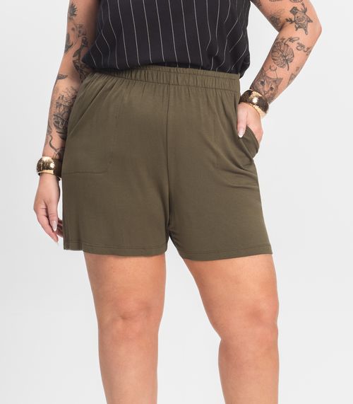 Shorts Feminino Plus Size Com Bolsos Secret Glam Verde